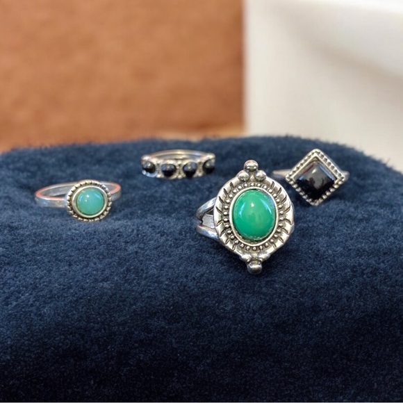 Ring Set - Picture 4 of 8